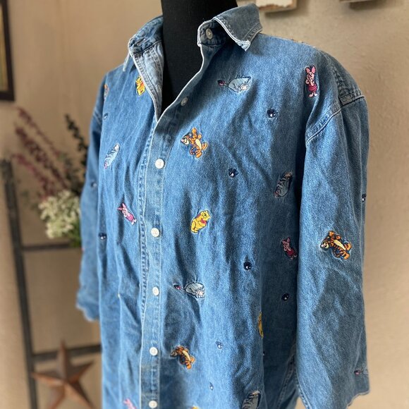 Vintage Disney Winnie the Pooh All Over Embroidered Chambray Button Down ~S/M - Picture 1 of 7